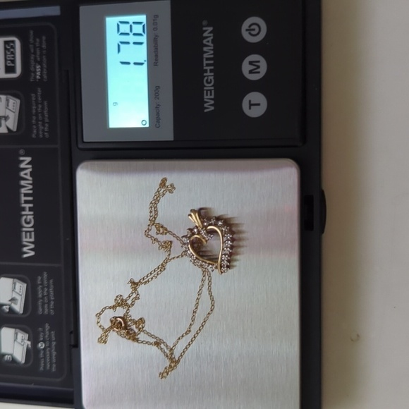 10kt Solid Yellow Gold Diamond Accent Heart Pendant with 10kt YG Chain 1.78g - Picture 8 of 15